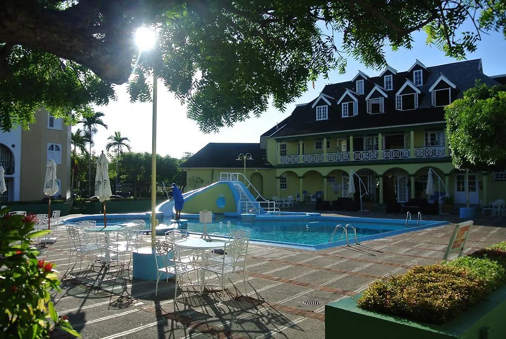 Beach Studio 10 Ocho Rios
